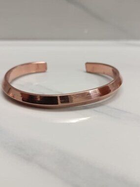 Pure Copper Kada Bracelet – Sleek V-Shape  – for Men and Women